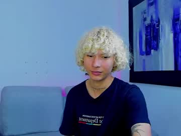 Ema__Gold1 April 09, 2026 Chaturbate stream image