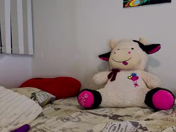 Angela_Manuela April 10, 2026 Chaturbate stream image