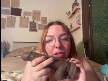 Curvycate127 stream photo from April 10, 2026