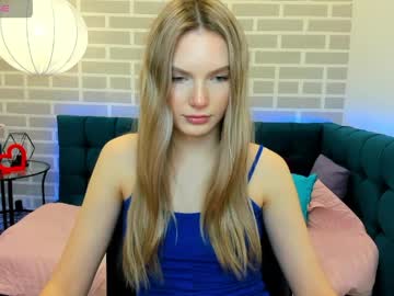 Evelineamore April 10, 2026 Chaturbate stream image