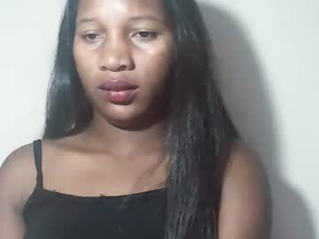 Lovelylarra April 10, 2026 Chaturbate stream image