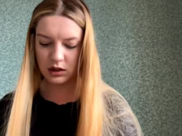 Sammychinweze April 10, 2026 Chaturbate stream image