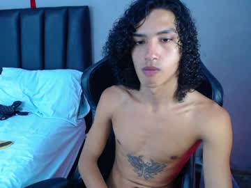Tayronx33 April 10, 2026 Chaturbate stream image