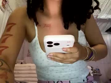 Naelove2222 April 10, 2026 Chaturbate stream image