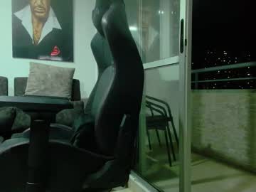 Latin_Couple77 April 11, 2026 Chaturbate stream image