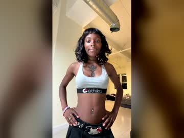 Arilavish April 11, 2026 Chaturbate stream image
