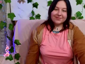 Foxgirlandmerguis stream photo from April 11, 2026