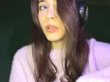 Francinekalchik April 11, 2026 Chaturbate stream image