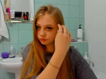 Mandi_Fox April 11, 2026 Chaturbate stream image