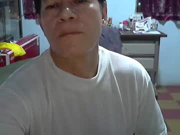 Genuino2019 April 12, 2026 Chaturbate stream image