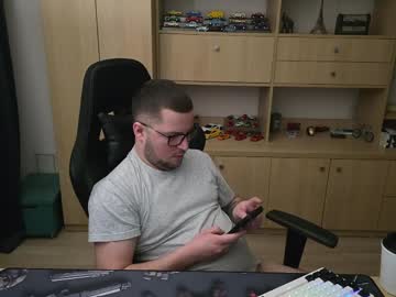 Kevinnlovely95 April 13, 2026 Chaturbate stream image