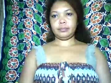 Rinana32 April 13, 2026 Chaturbate stream image
