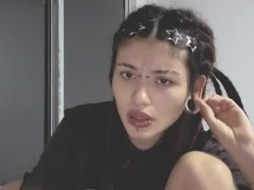 Giulietta_Mon April 13, 2026 Chaturbate stream image
