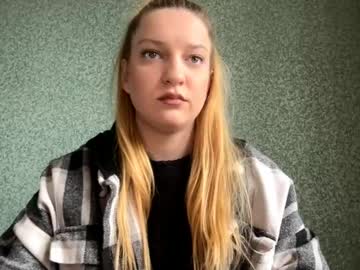 Sammychinweze April 13, 2026 Chaturbate stream image
