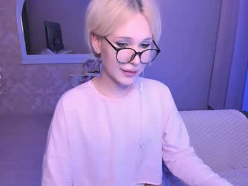 Kristialsoopp April 13, 2026 Chaturbate stream image