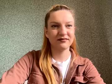 Sammychinweze April 14, 2026 Chaturbate stream image