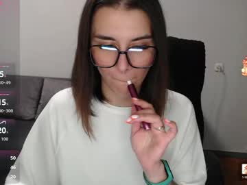 Elina_Posh April 14, 2026 Chaturbate stream image