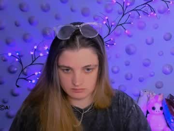 Kira_Melt April 14, 2026 Chaturbate stream image