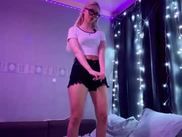Suzannabarmes April 15, 2026 Chaturbate stream image