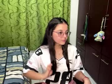 Azucenaminchella April 15, 2026 Chaturbate stream image