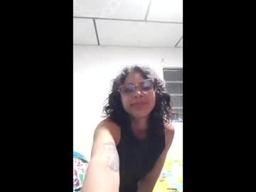 Loveinlive423841 April 15, 2026 Chaturbate stream image