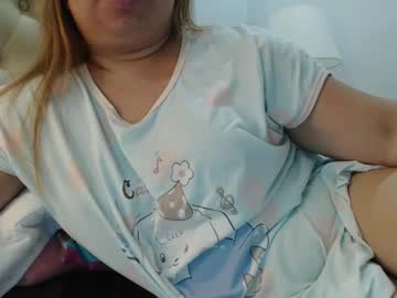 Facecum01 April 15, 2026 Chaturbate stream image