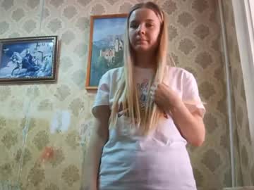 Karrensemprini April 15, 2026 Chaturbate stream image