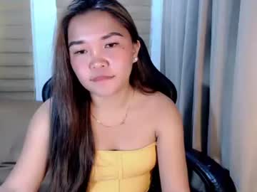 Pretty_Pharsa April 15, 2026 Chaturbate stream image