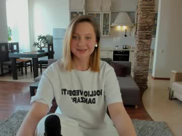 Joana_Beatris April 15, 2026 Chaturbate stream image