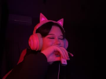 Alinalovelove April 15, 2026 Chaturbate stream image