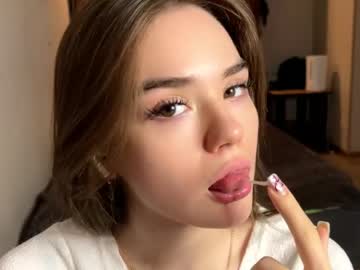 Mallybooo April 15, 2026 Chaturbate stream image