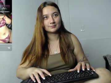 Carolinee_Fooox April 15, 2026 Chaturbate stream image