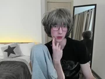 White_Vibee April 15, 2026 Chaturbate stream image