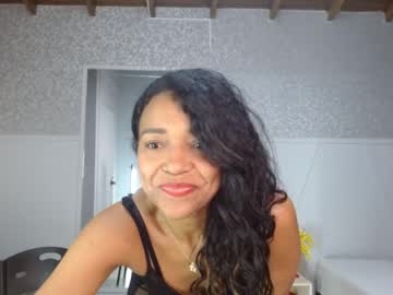 Selene_Bubble April 16, 2026 Chaturbate stream image