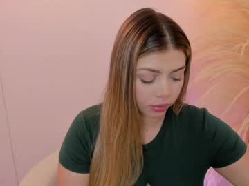 Thaliafox_ April 16, 2026 Chaturbate stream image