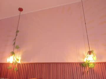 Daphne_Courtis stream photo from April 17, 2026