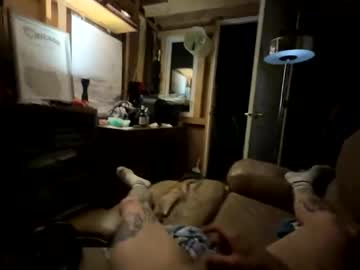 Freakyirishcple April 17, 2026 Chaturbate stream image