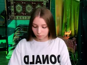 Juliedaniel April 17, 2026 Chaturbate stream image