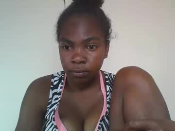 Thalyra April 17, 2026 Chaturbate stream image