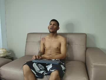 Darwinwavex April 17, 2026 Chaturbate stream image