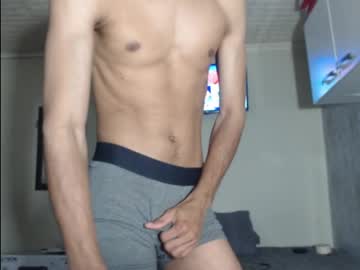 Latinmilker April 17, 2026 Chaturbate stream image