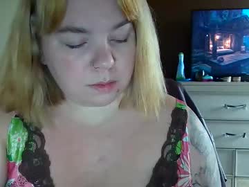 Beverlybell April 17, 2026 Chaturbate stream image