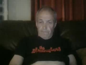 Bloody52 April 17, 2026 Chaturbate stream image