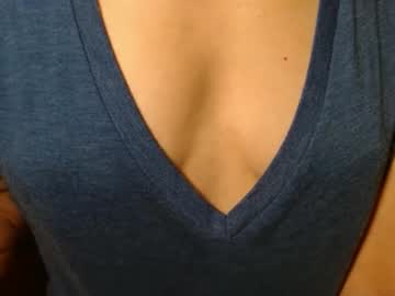 Queenoftenderness April 17, 2026 Chaturbate stream image