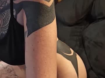 Velknotra April 17, 2026 Chaturbate stream image