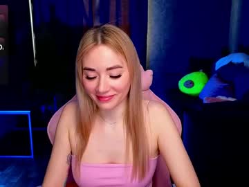Lemuuur_ April 18, 2026 Chaturbate stream image