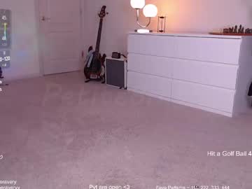 Petitebrat April 18, 2026 Chaturbate stream image