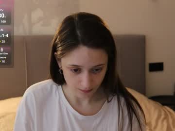 Ellyellow April 18, 2026 Chaturbate stream image