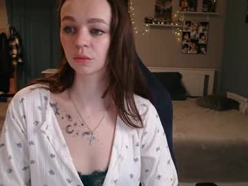 Girl_Happiness stream photo from April 18, 2026