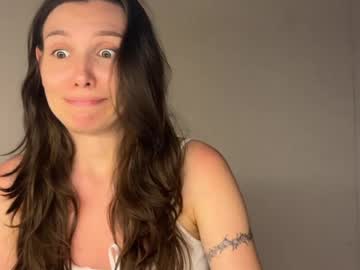 Ameliahenderson April 18, 2026 Chaturbate stream image